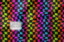 Laden Sie das Bild in den Galerie-Viewer, Wild Rainbow French Terry