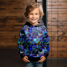 Laden Sie das Bild in den Galerie-Viewer, Nähinspiration 3: Kleidung aus French Terry Monster Truck Power mit Monstertrucks Blau Grün