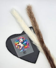 Laden Sie das Bild in den Galerie-Viewer, Größenlabel Bügelbild Einhorn Crazy Größe 110 zum Aufbügeln für Baby und Kinderkleidung