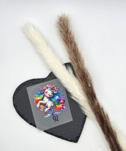 Laden Sie das Bild in den Galerie-Viewer, Größenlabel Bügelbild Einhorn Crazy Größe 92 zum Aufbügeln für Baby und Kinderkleidung