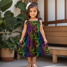 Laden Sie das Bild in den Galerie-Viewer, Regenbogen Seifenblasen Baumwolljersey
