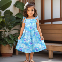 Laden Sie das Bild in den Galerie-Viewer, Flower Dream Baumwolljersey
