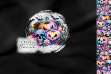 Laden Sie das Bild in den Galerie-Viewer, French Terry Panel Pastell Halloween 54431 A: Kürbisse und Totenköpfe

